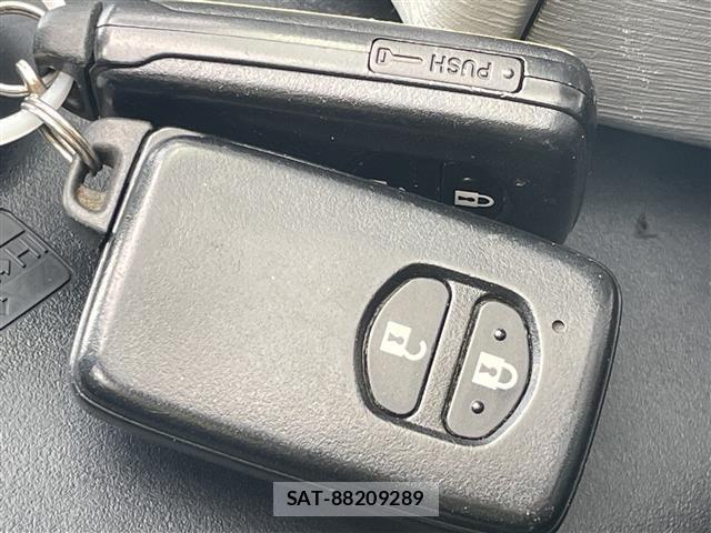Toyota PRIUS 2013 8938709-5