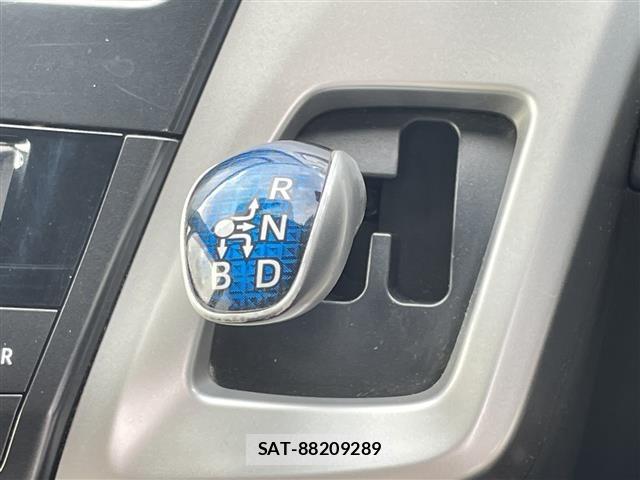 Toyota PRIUS 2013 8938709-7