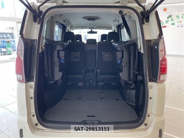 Nissan SERENA 2016 8717141-6