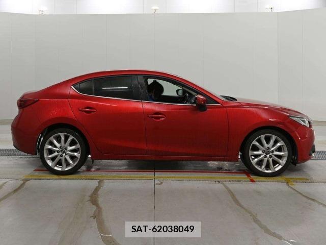 Mazda AXELA 2015 8802181-3
