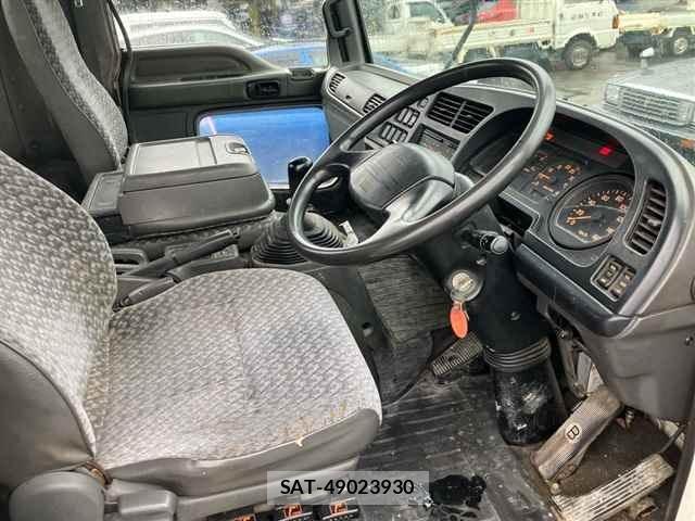 Isuzu FORWARD 2002 8864967-7