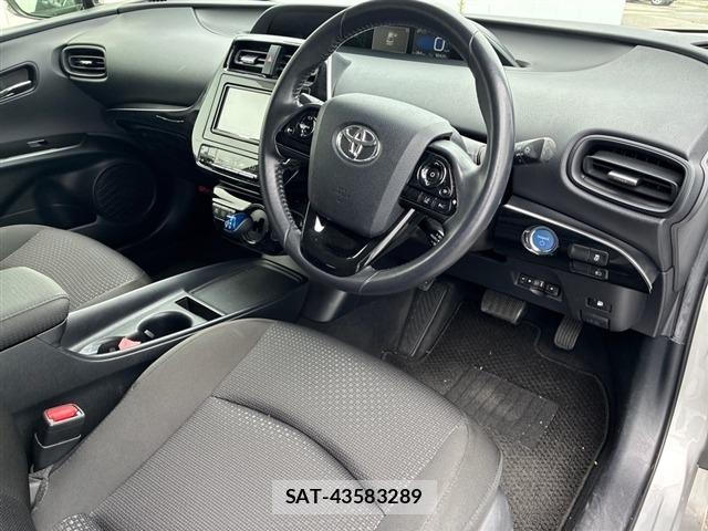 Toyota PRIUS 2019 8911068-3