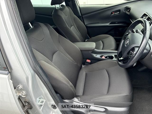Toyota PRIUS 2019 8911068-5