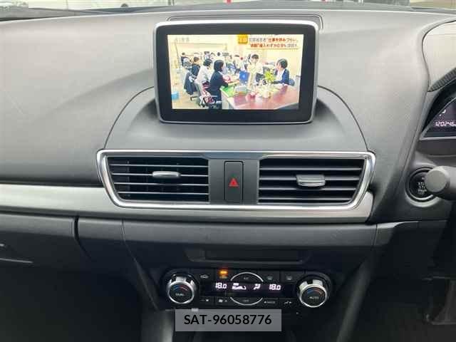 Mazda AXELA 2013 8911784-6