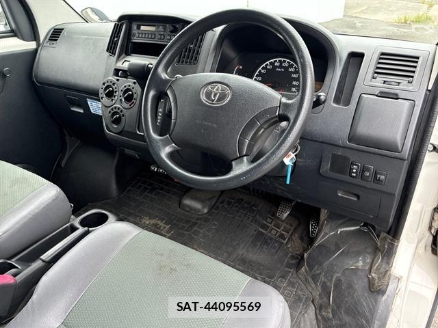 Toyota LITEACE VAN 2019 8728347-3