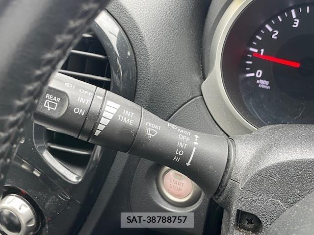 Nissan JUKE 2012 8734188-7