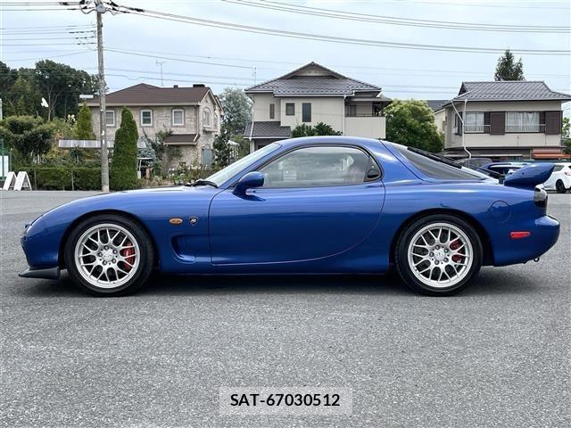 Mazda RX-7 2002 8719040-1
