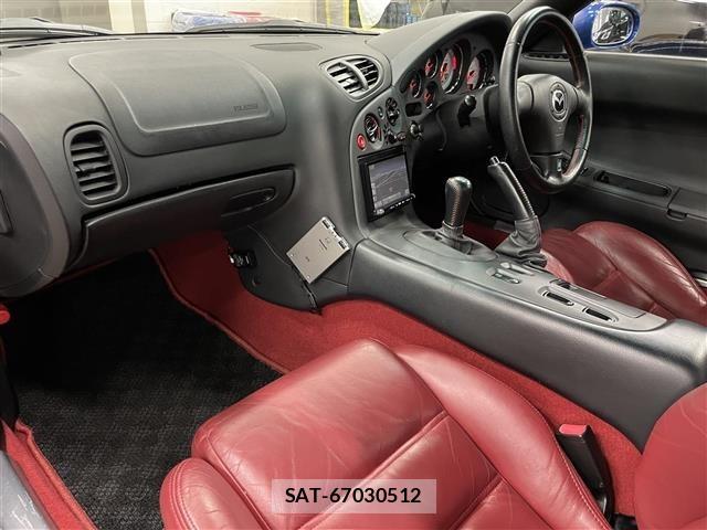 Mazda RX-7 2002 8719040-2