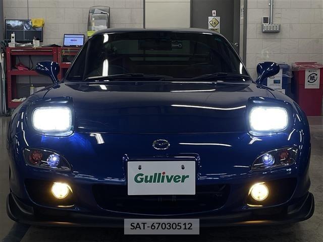 Mazda RX-7 2002 8719040-8