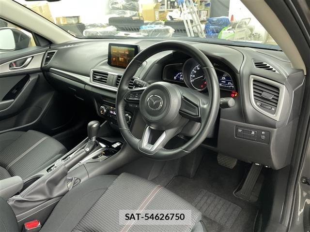 Mazda AXELA 2016 8678431-2