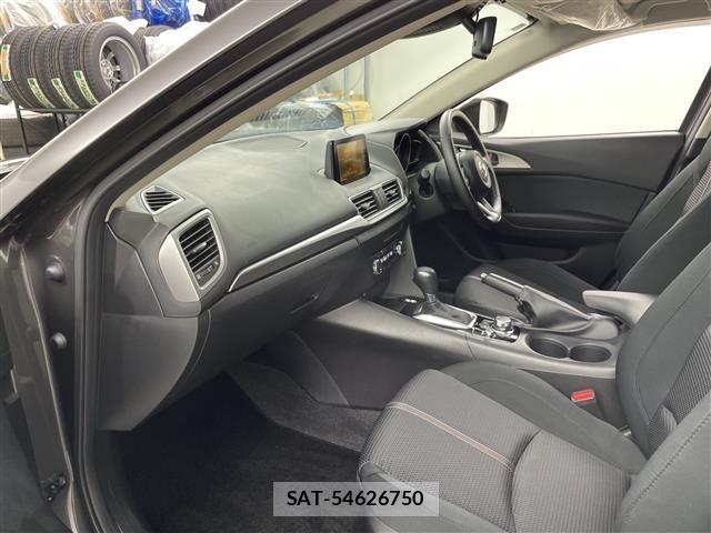Mazda AXELA 2016 8678431-6