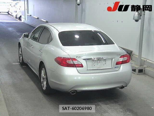 Nissan FUGA 2010 8909535-1