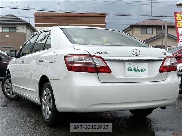 Toyota PREMIO 2013 8722439-1