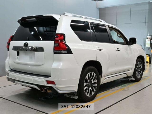 Toyota LAND CRUISER PRADO 2023 8774174-1