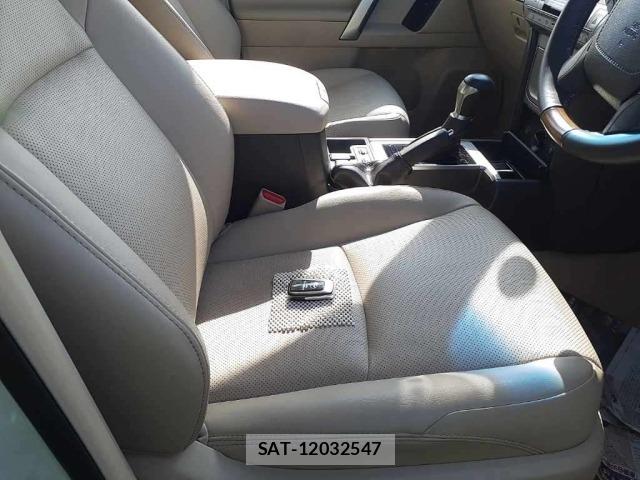 Toyota LAND CRUISER PRADO 2023 8774174-10