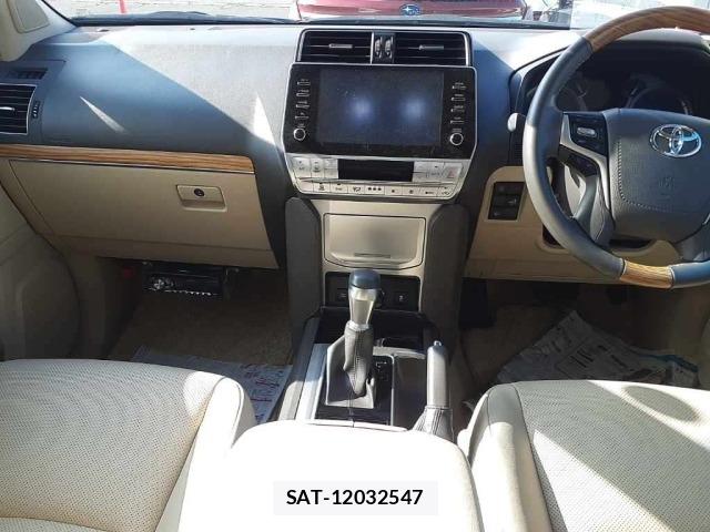 Toyota LAND CRUISER PRADO 2023 8774174-11