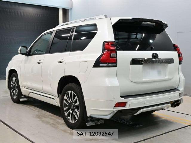 Toyota LAND CRUISER PRADO 2023 8774174-6
