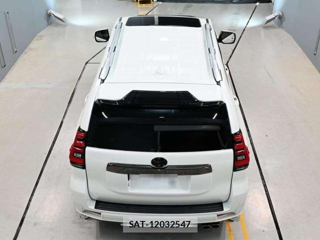 Toyota LAND CRUISER PRADO 2023 8774174-8