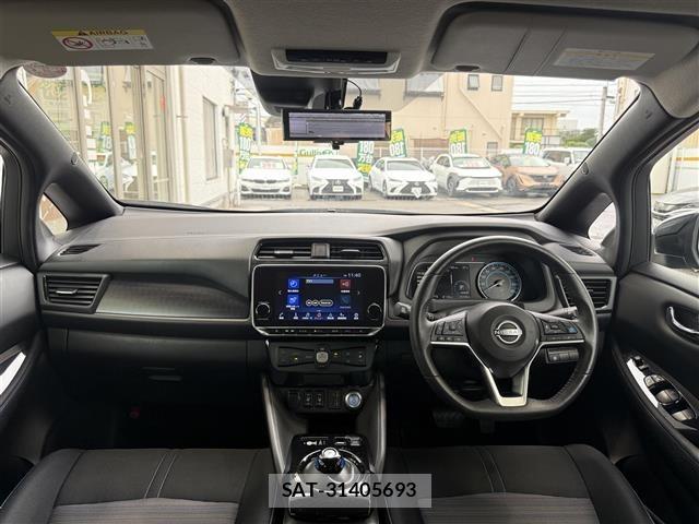 Nissan LEAF 2022 8748189-14