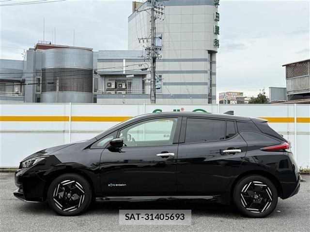 Nissan LEAF 2022 8748189-5