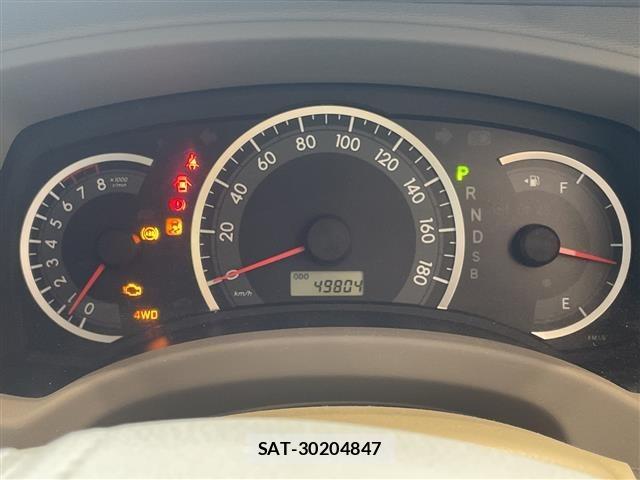 Toyota ISIS 2014 8947932-16