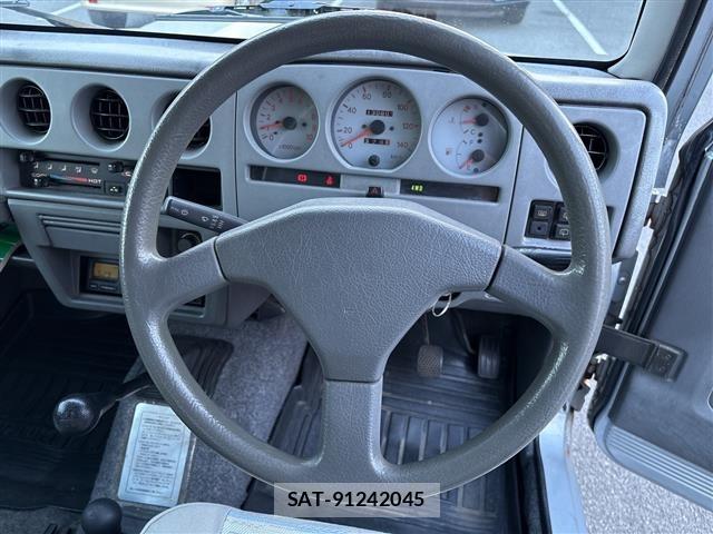 Suzuki JIMNY 1997 8748826-14