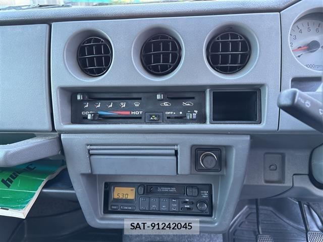 Suzuki JIMNY 1997 8748826-17