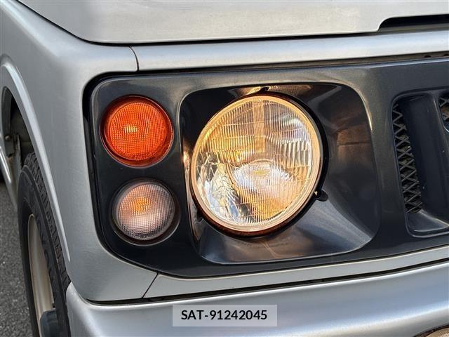 Suzuki JIMNY 1997 8748826-9
