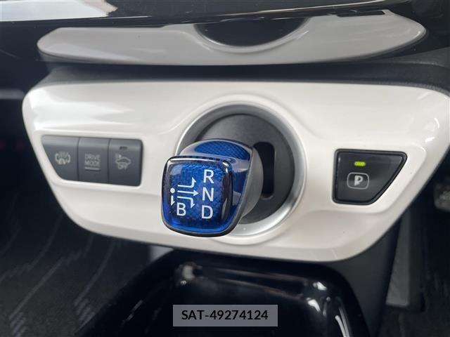 Toyota PRIUS PHV 2017 8739401-7