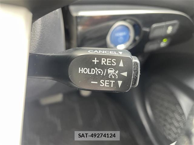 Toyota PRIUS PHV 2017 8739401-8