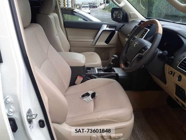 Toyota LAND CRUISER PRADO 2023 8774175-10