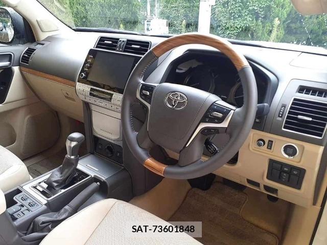 Toyota LAND CRUISER PRADO 2023 8774175-9