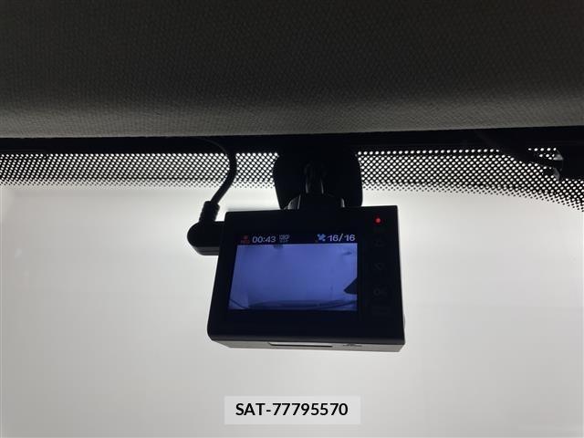 Mazda AXELA 2015 8719010-1