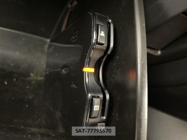 Mazda AXELA 2015 8719010-3