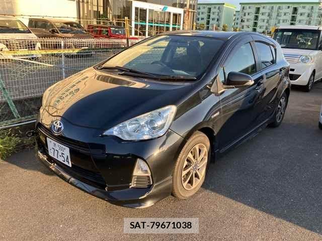 Toyota AQUA 2014 8949428-4