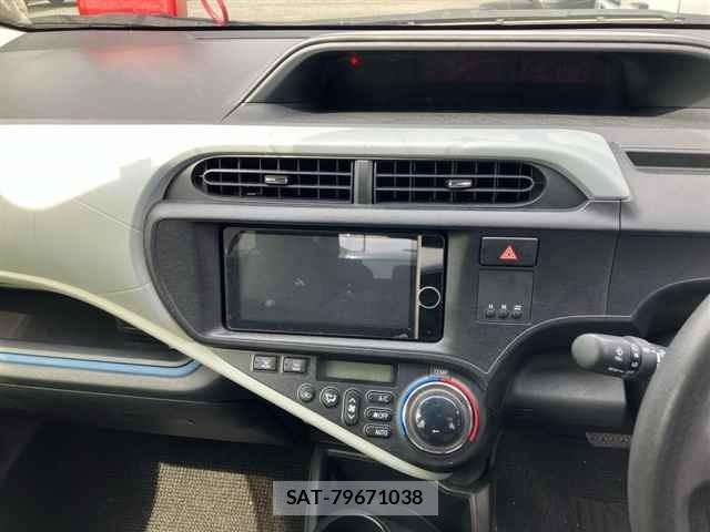 Toyota AQUA 2014 8949428-6