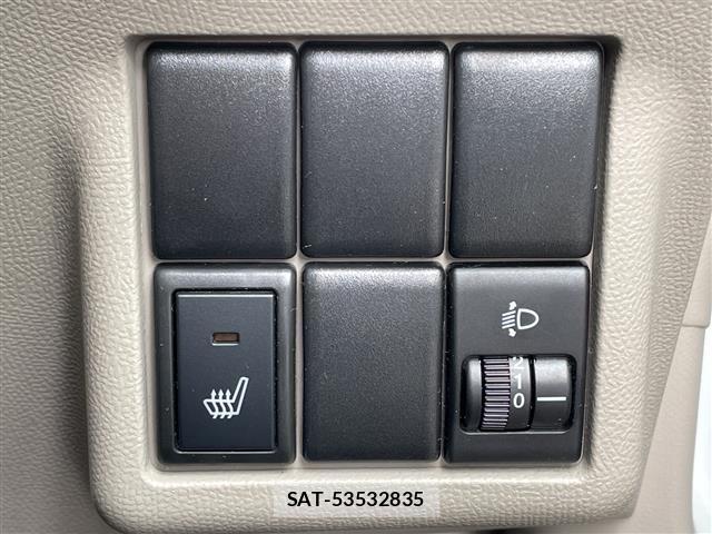 Nissan ROOX 2012 8724050-1