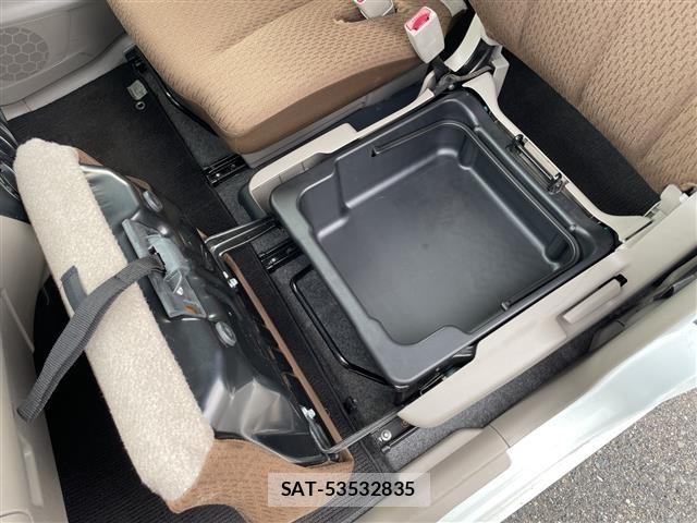 Nissan ROOX 2012 8724050-22