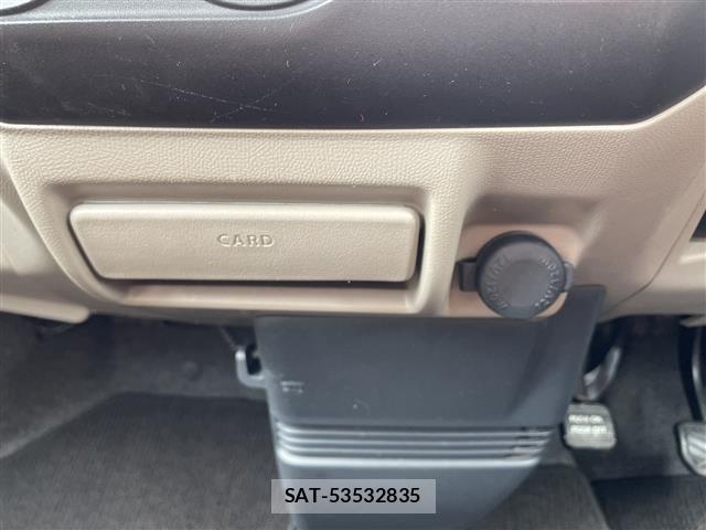 Nissan ROOX 2012 8724050-4