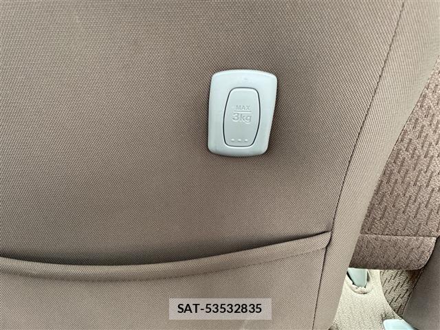 Nissan ROOX 2012 8724050-6