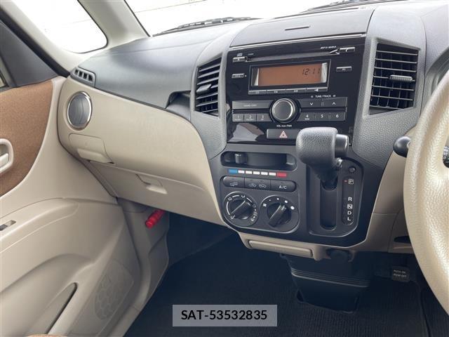 Nissan ROOX 2012 8724050-8