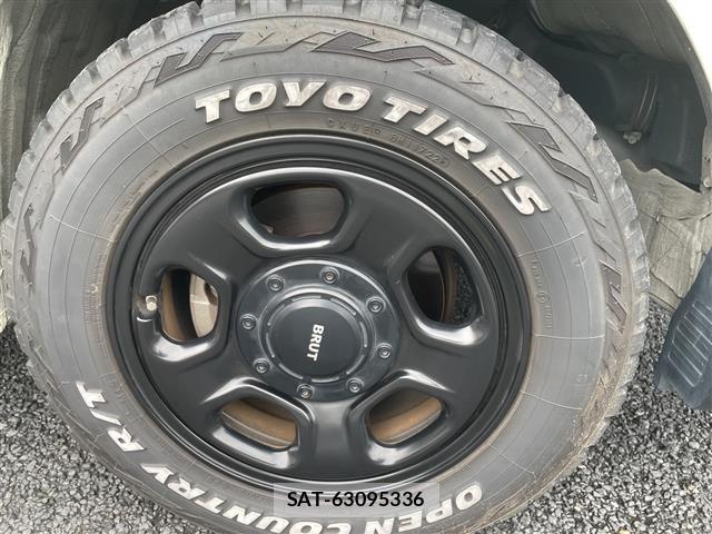 Toyota HIACE VAN 2022 8759728-10