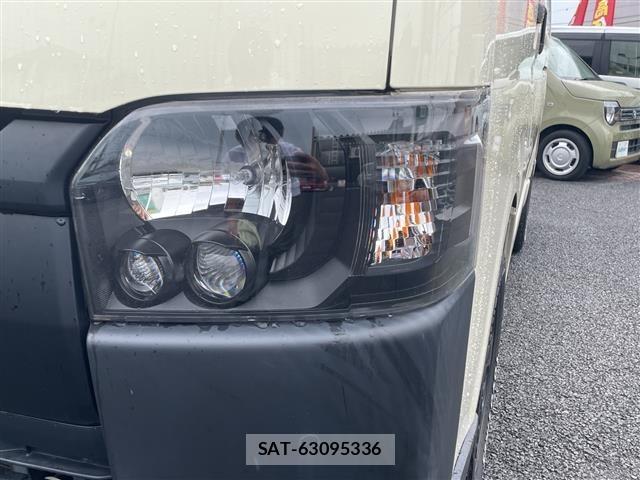 Toyota HIACE VAN 2022 8759728-5