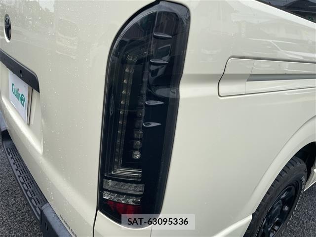 Toyota HIACE VAN 2022 8759728-8