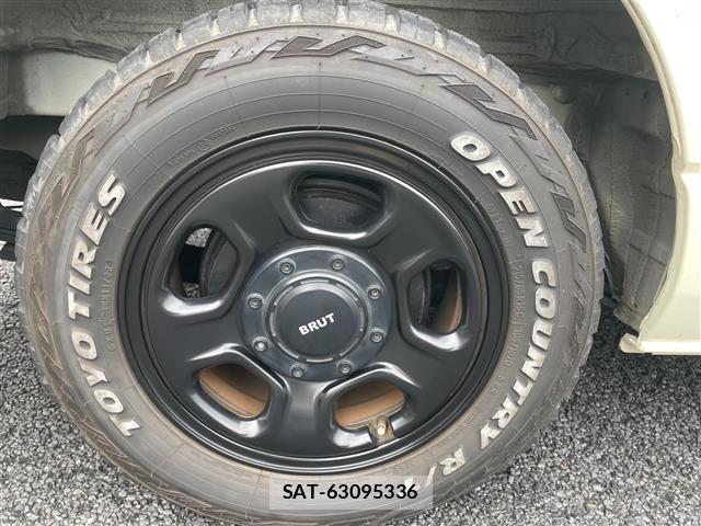 Toyota HIACE VAN 2022 8759728-9