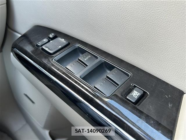 Mazda MPV 2009 8718704-8