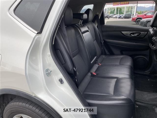 Nissan X-TRAIL 2017 8762823-9