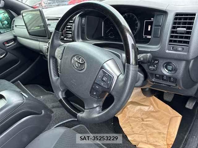 Toyota HIACE VAN 2021 8910192-3