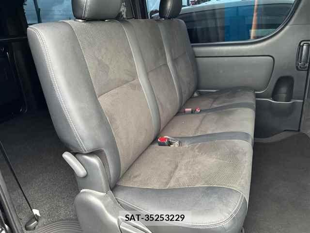 Toyota HIACE VAN 2021 8910192-8