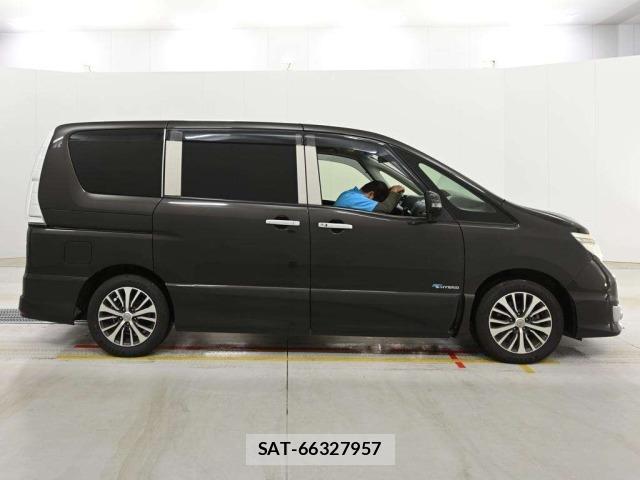 Nissan SERENA 2014 8773313-3